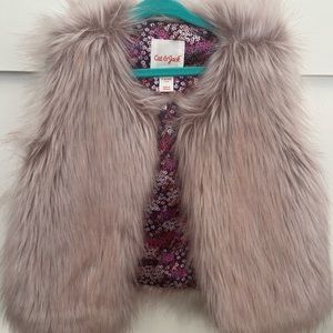 Girls Faux Fur Vest • Small